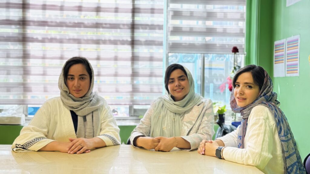 دپارتمان روانشناسی دبستان دخترانه نگرش